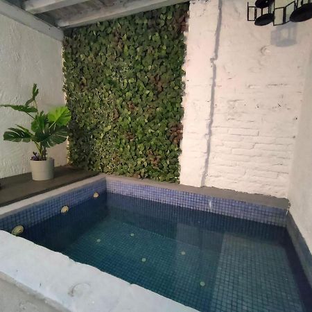 Pequeno Alojamiento Con Mini Piscina - No Climatizada Valencia Exterior foto