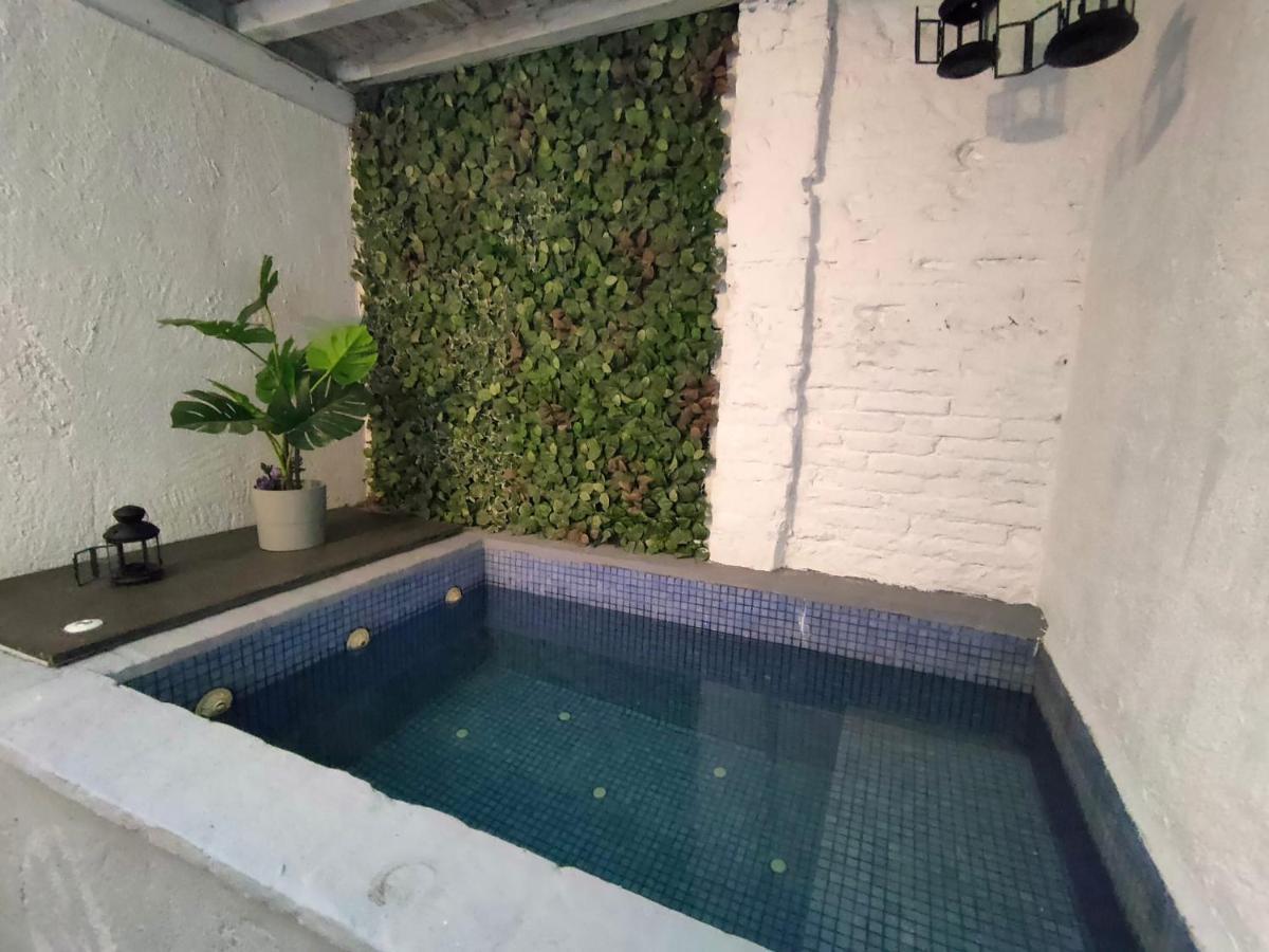 Pequeno Alojamiento Con Mini Piscina - No Climatizada Valencia Exterior foto